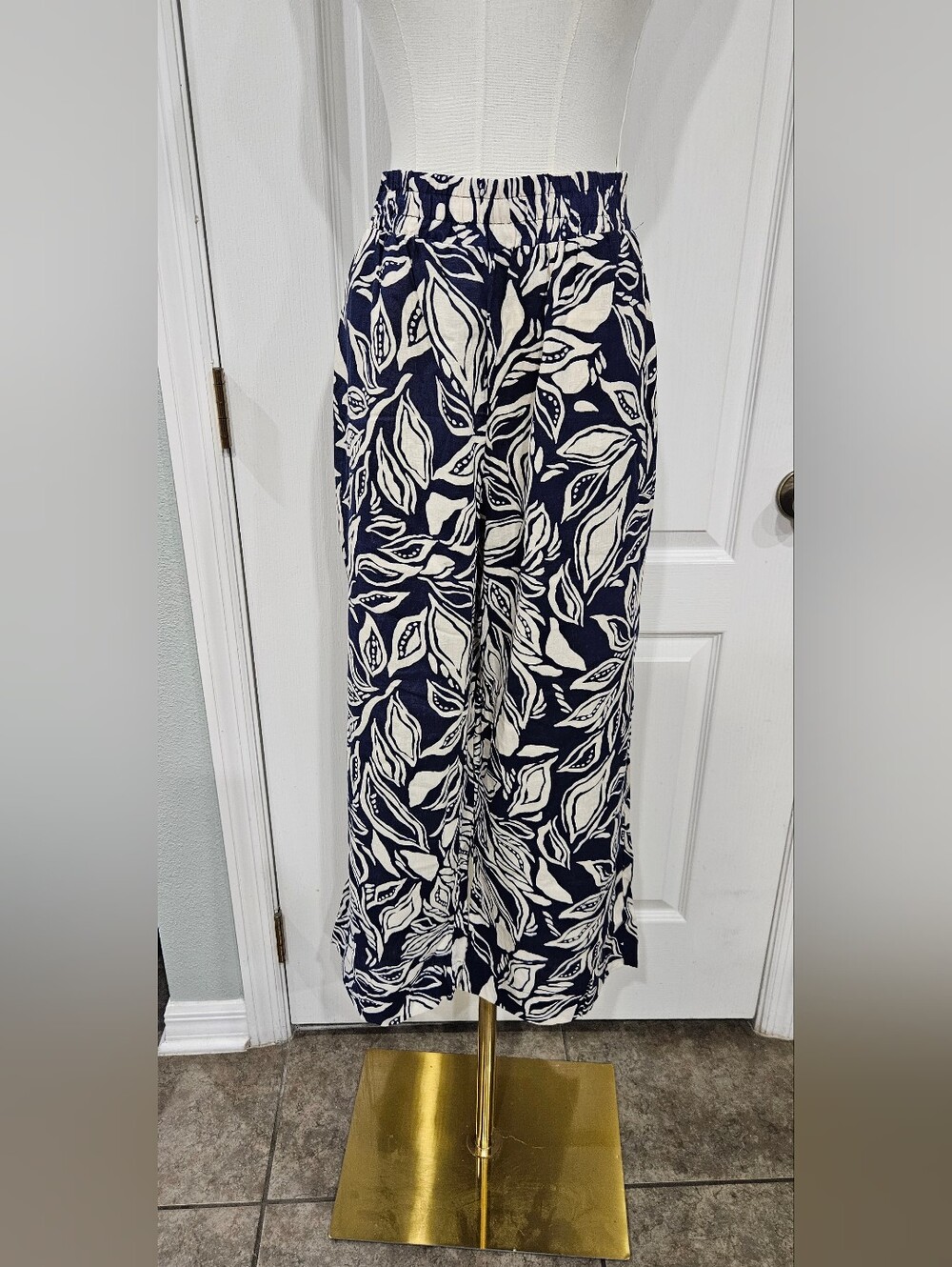 Panama Jack Navy and White Leaf-Print Wide Leg Pants